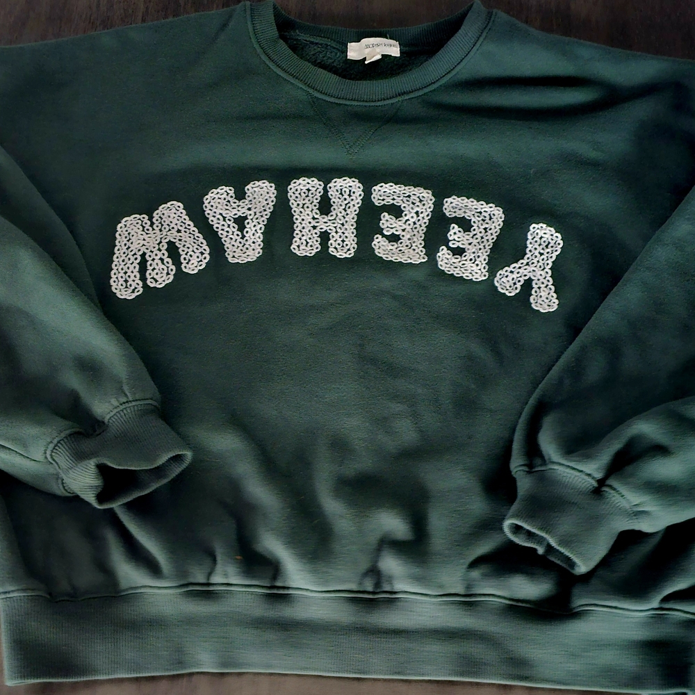 Forest Green Crewneck Sweatshirt with 'YEEHAW' Appliqué